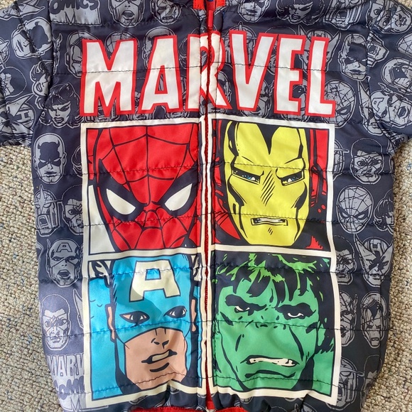 Size 3t Marvel Reversible Jacket Toddler Boy 3T Jacket - Picture 2 of 10